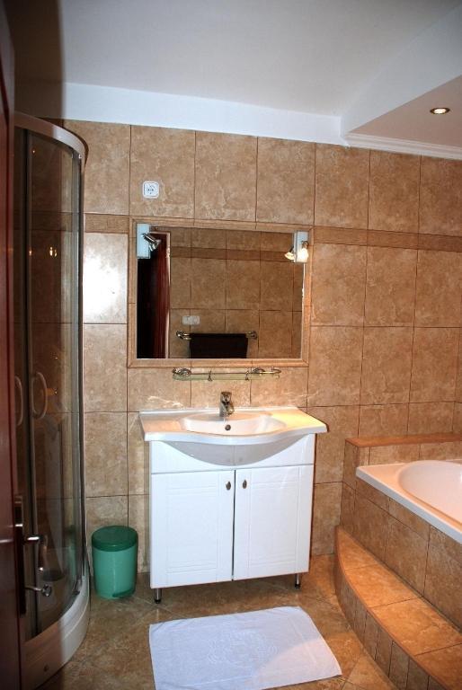 Janus Apartman Sárvár Pokoj fotografie